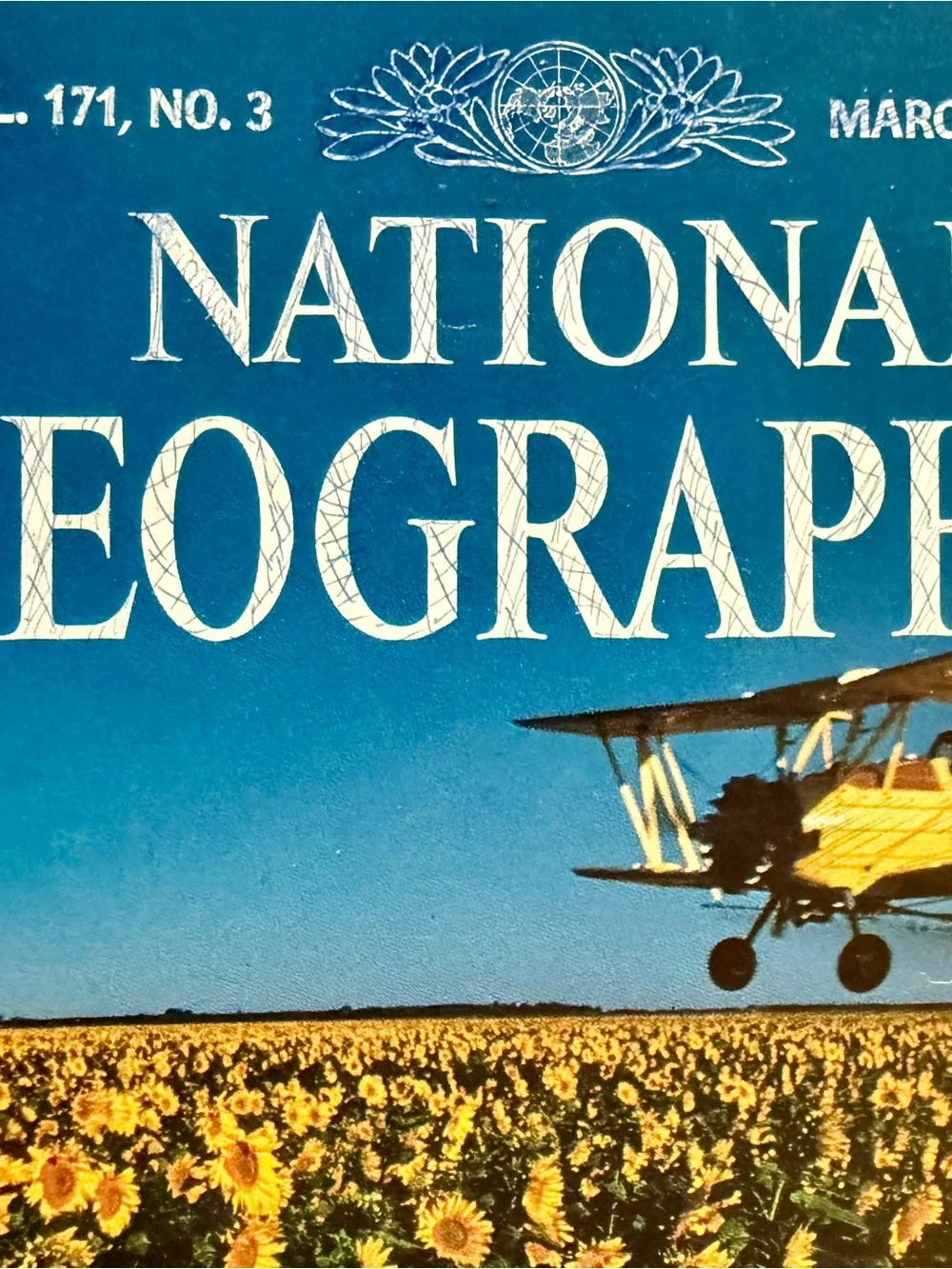 3 editions of National Geographic March 1987, April 1987 and October 1985 - Picture 5 of 5